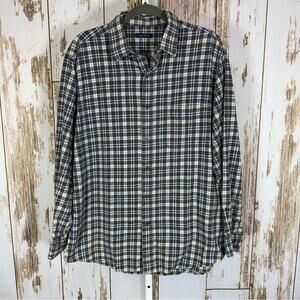 Club Room, Black and White Checkered Flannel Shirt. Size Large. Good used cond!